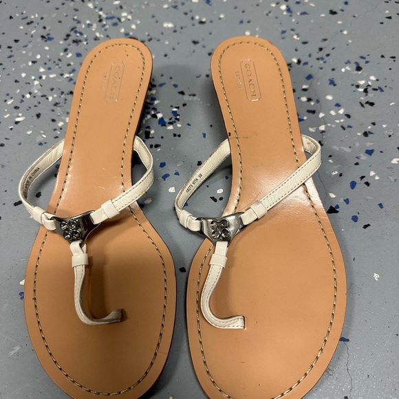 Coach thong sandal - Picture 3 of 6